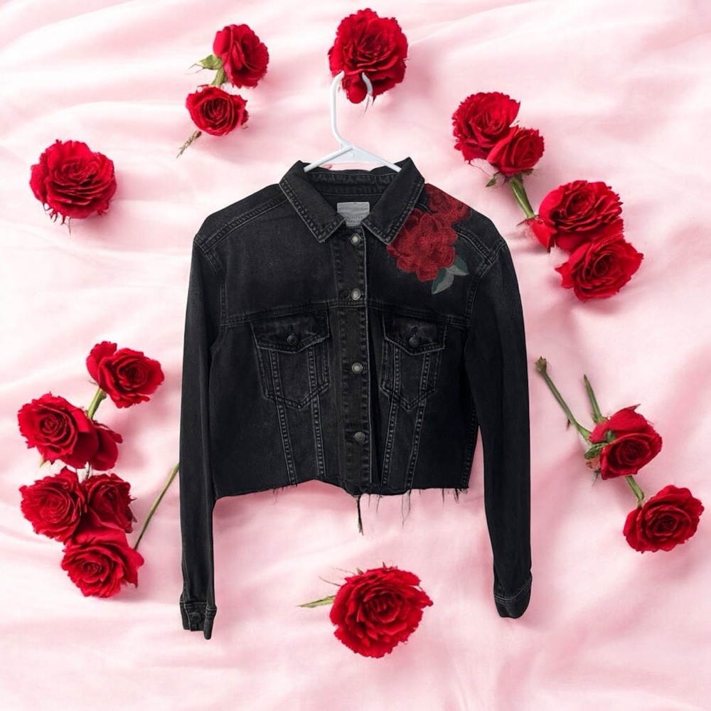 American Eagle Outfitters Black Denim Jacket with Red Floral Embroidery Size S